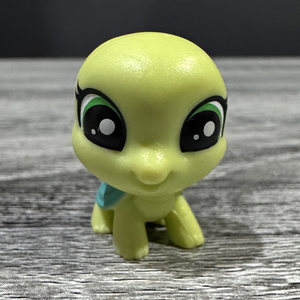 Littlest Pet Shop | #1-59: Greta Tortuga (Turtle) - Collectible Mini Figure